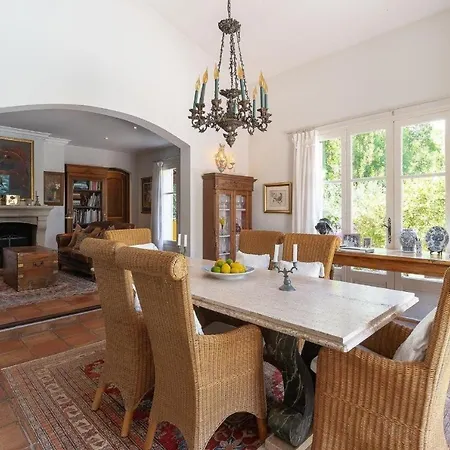Apartmán Provencal In A Height Overlooking Greenery